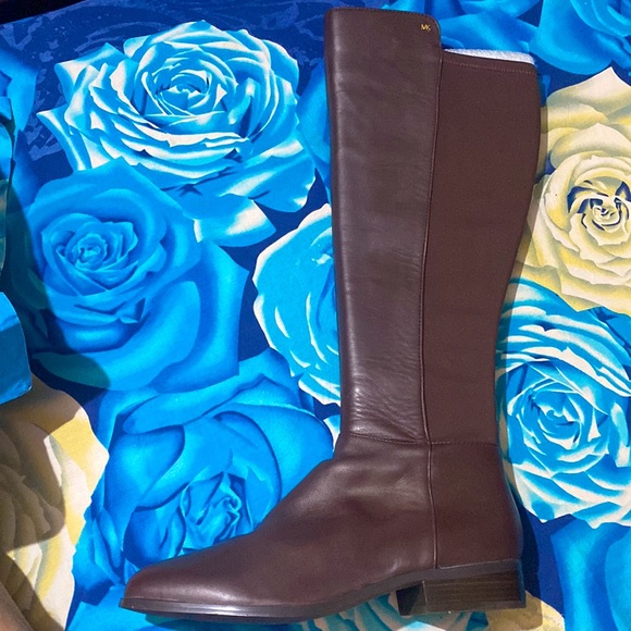 Michael Kors Women’s Bromley Boots in Tan Color - Picture 3 of 12